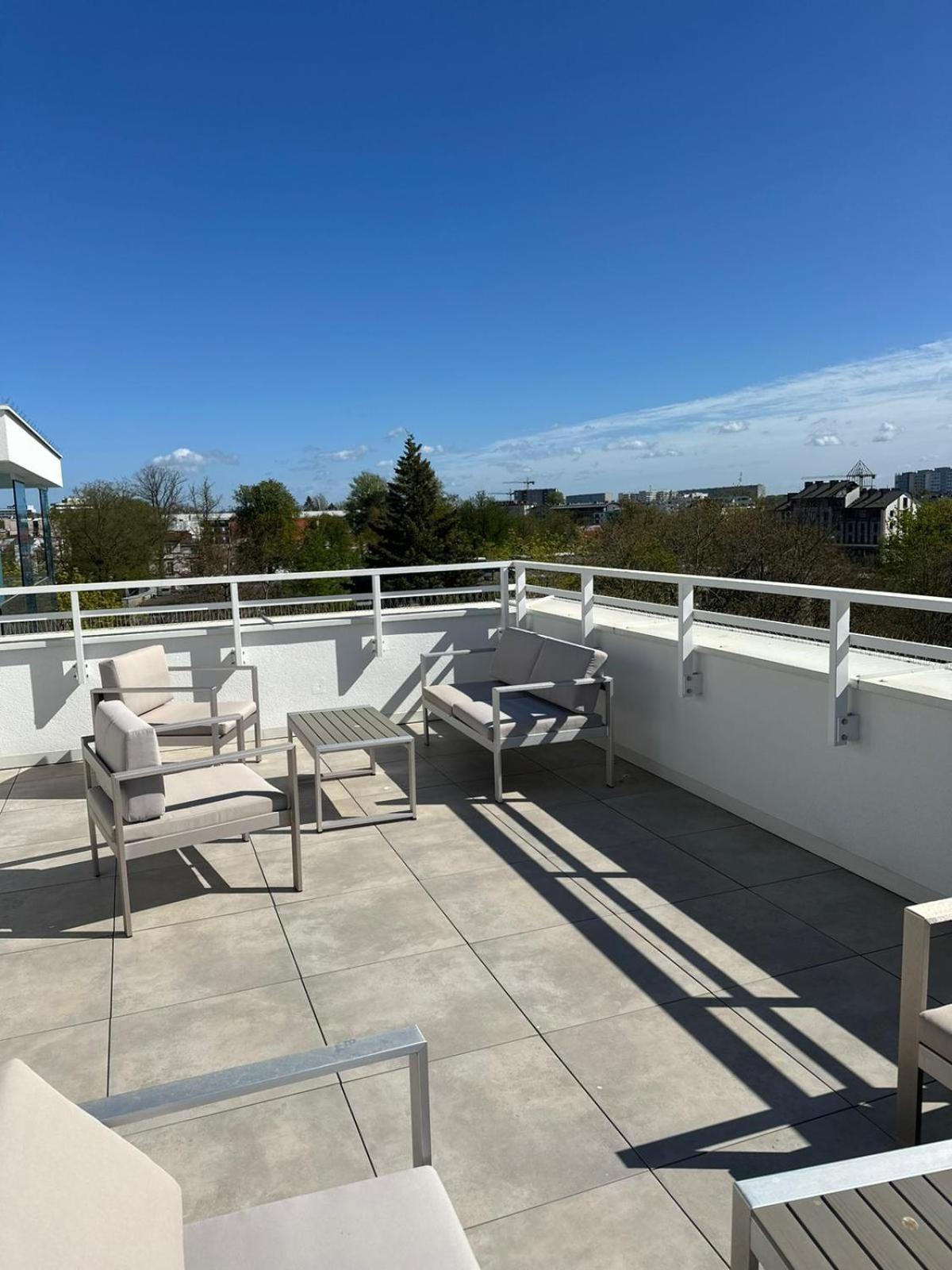 4Summer Kolobrzeg Apartamenty White Blue Sauna & Fitness & Parking 100 Metrow Do Pieknej Szerokiej Piaszczystej Plazy, Wspanialy Widok Z Duzego Tarasu! 100 Meter Zu Einem Schoenen Breiten Sandstrand, Herrliche Aussicht Von Einer Grossen Terrasse! Kołobrzeg Exterior foto