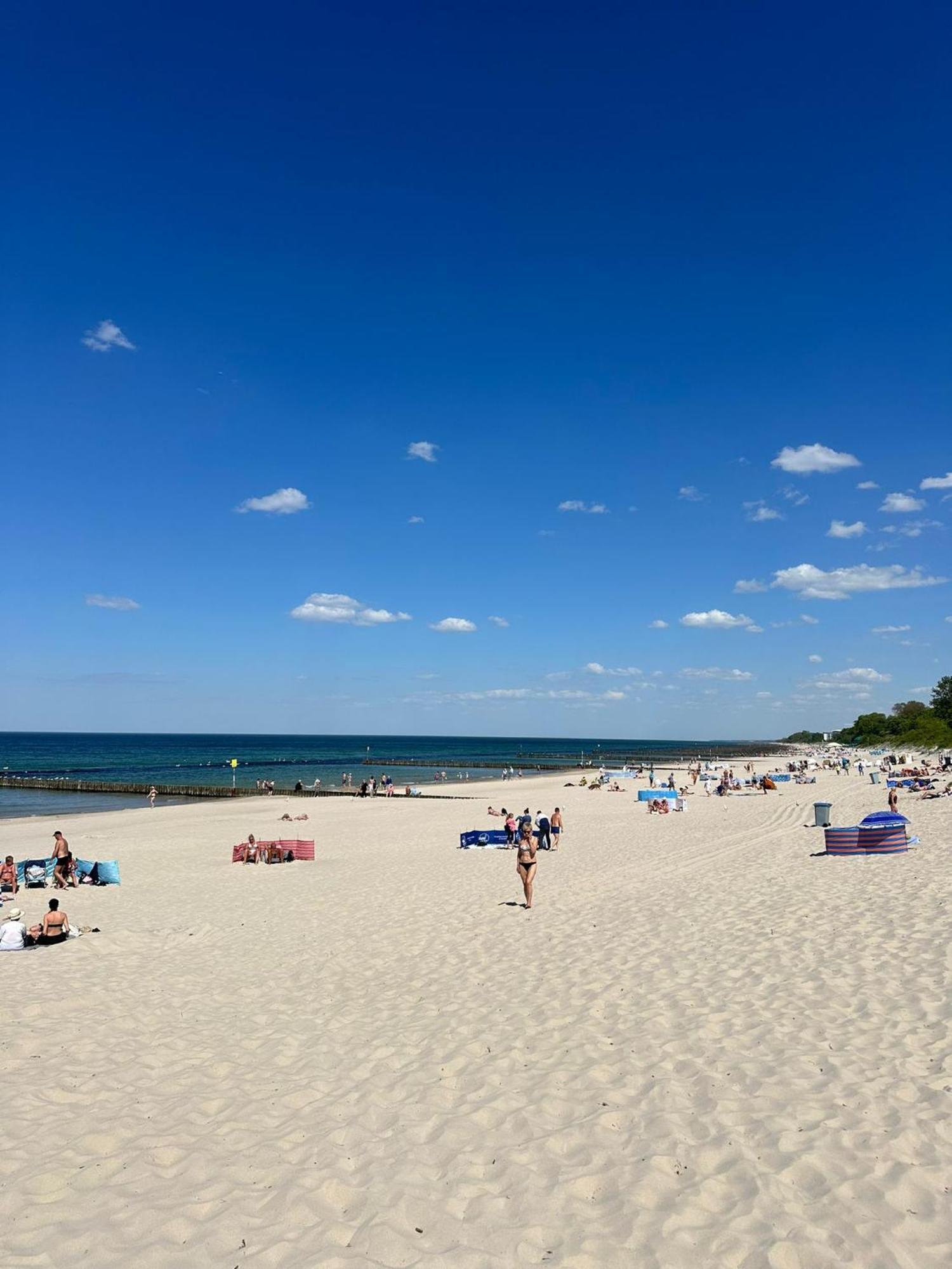 4Summer Kolobrzeg Apartamenty White Blue Sauna & Fitness & Parking 100 Metrow Do Pieknej Szerokiej Piaszczystej Plazy, Wspanialy Widok Z Duzego Tarasu! 100 Meter Zu Einem Schoenen Breiten Sandstrand, Herrliche Aussicht Von Einer Grossen Terrasse! Kołobrzeg Exterior foto