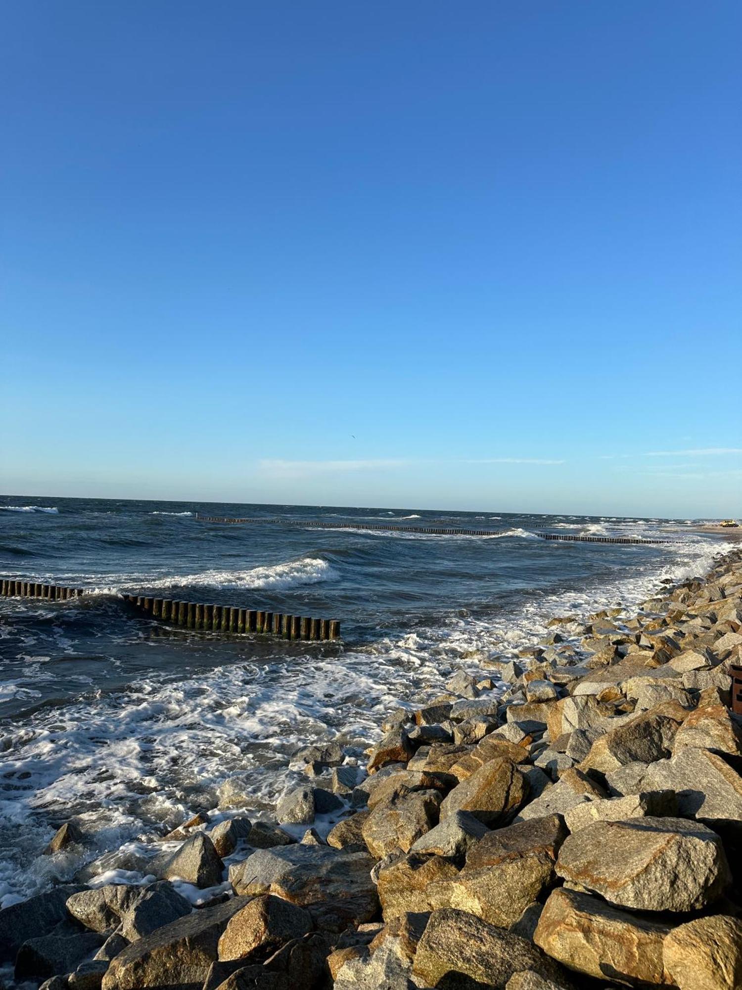 4Summer Kolobrzeg Apartamenty White Blue Sauna & Fitness & Parking 100 Metrow Do Pieknej Szerokiej Piaszczystej Plazy, Wspanialy Widok Z Duzego Tarasu! 100 Meter Zu Einem Schoenen Breiten Sandstrand, Herrliche Aussicht Von Einer Grossen Terrasse! Kołobrzeg Exterior foto